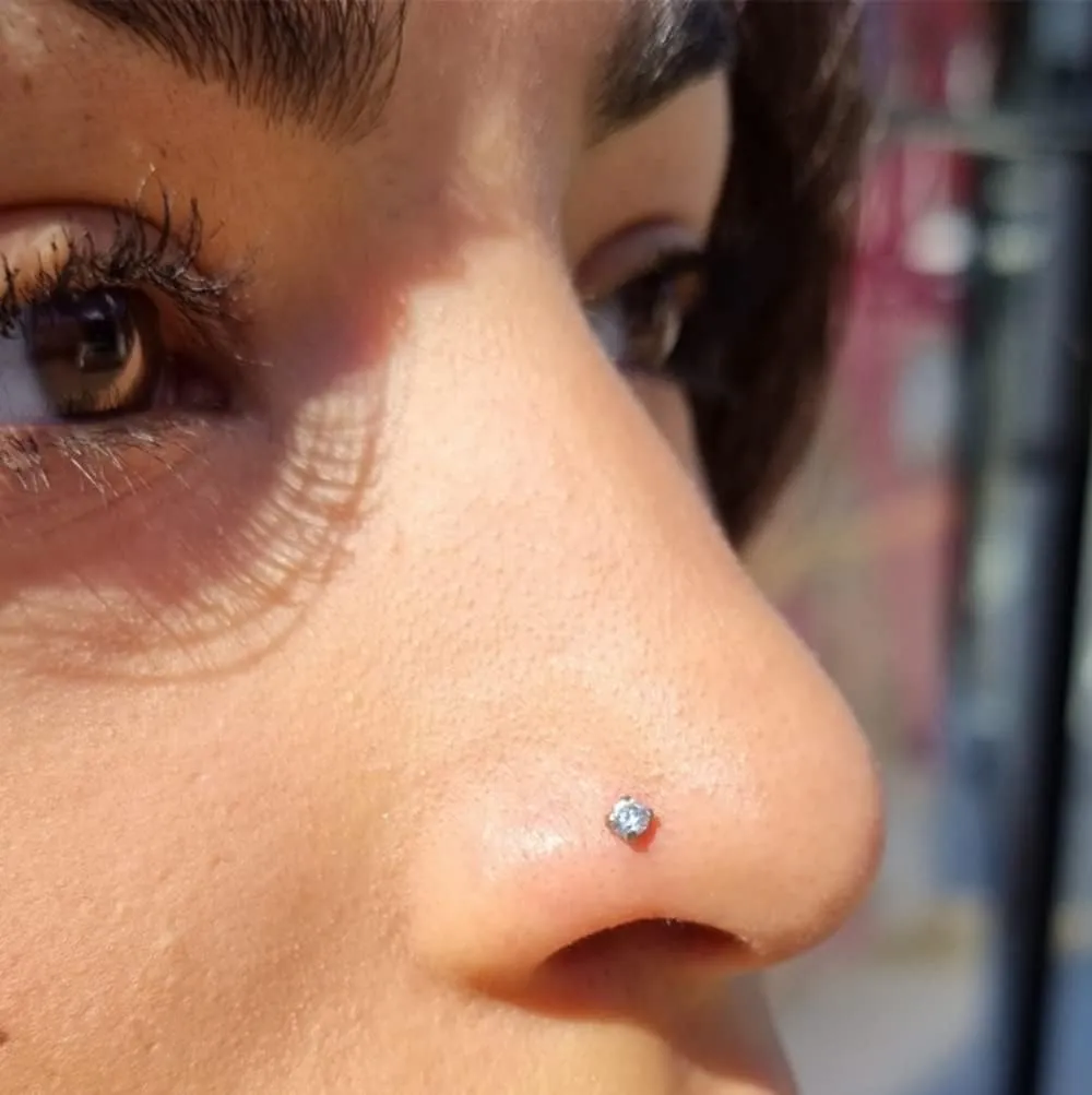 4-6pcs 20g Nose Rings Studs Surgical Steel Nose Rings CZ L Shaped Corkscrew Nose Ring Studs for Women Men Small Cute Silver Rose Gold Black Nose Rings Stud 1.5mm 2mm 2.5mm 3mm Nostril Piercing jewelry