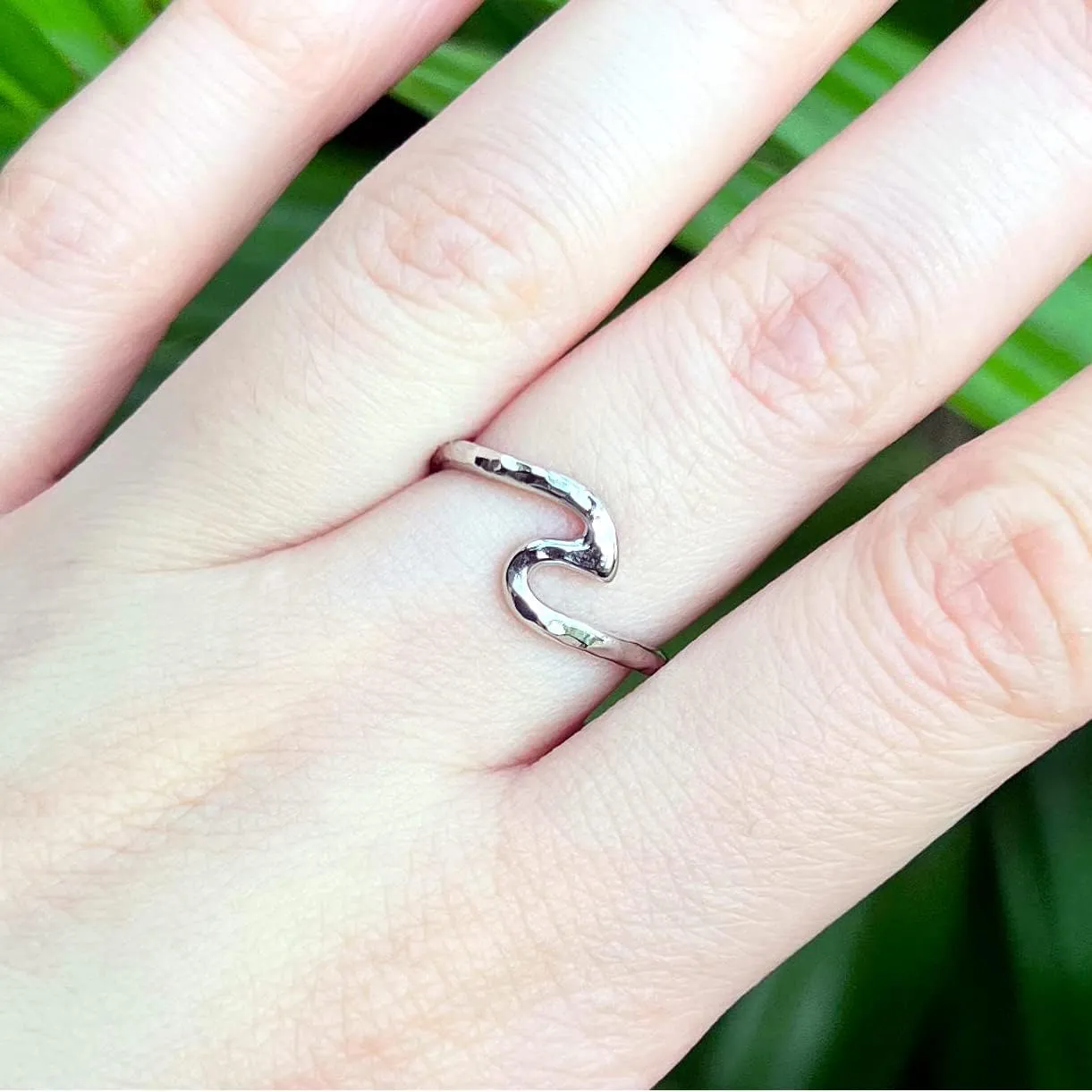 Aloha Jewelry Company 925 Sterling Silver Hawaiian Hammered Ocean Wave Ring Stackable Wedding Engagement Promise Eternity Band, Nickel Free Hypoallergenic for Sensitive Skin, with Gift Box