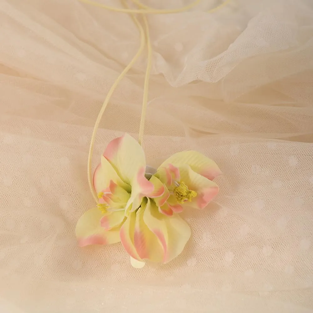 Artificial Flower Long Rope Wrap Necklace Handmade Vintage Floral Bow Tie Necklace Leather String Layered Y Necklace for Women Bridal Wedding Jewelry Gift