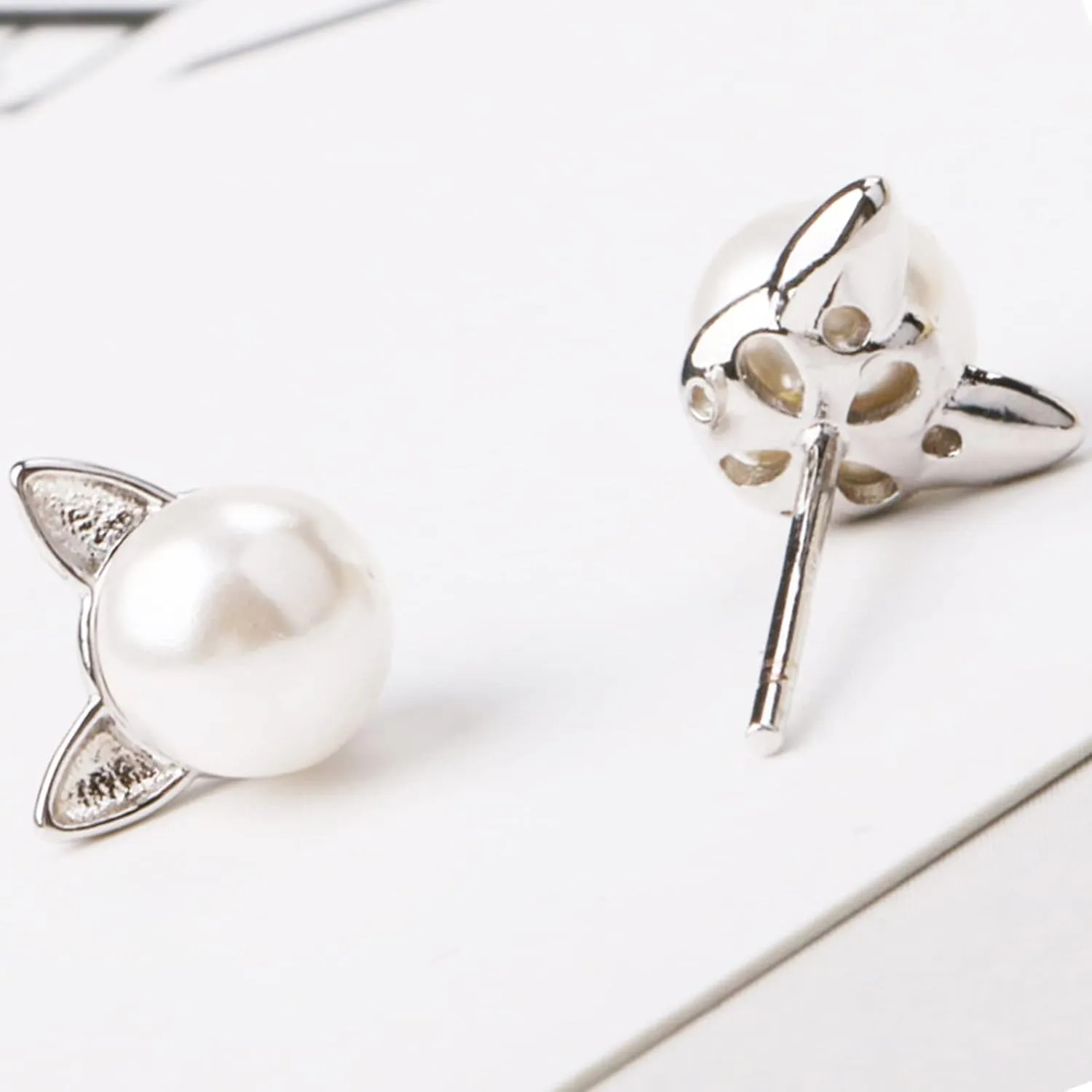 BG&WLing Cat Stud Earrings Sterling Silver Hypoallergenic Tiny Stud Earrings Cute Animal Earring Studs for Women