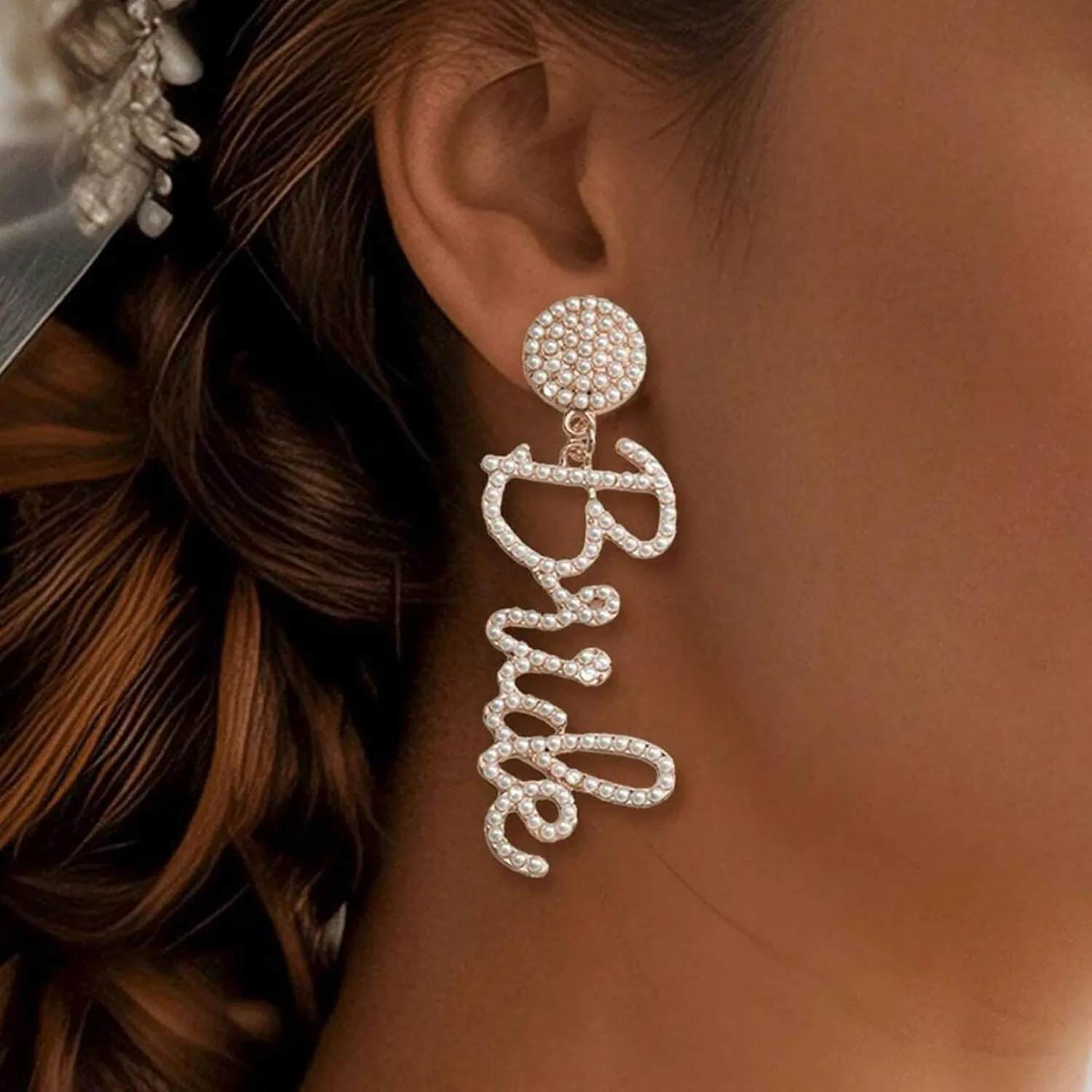 Bridal Earrings for Women Elegant Wedding Jewelry Gift Set with Pearl Accents Bridesmaid Accessories Party Sparkling Crystal Bridal Shower Gift for Bride