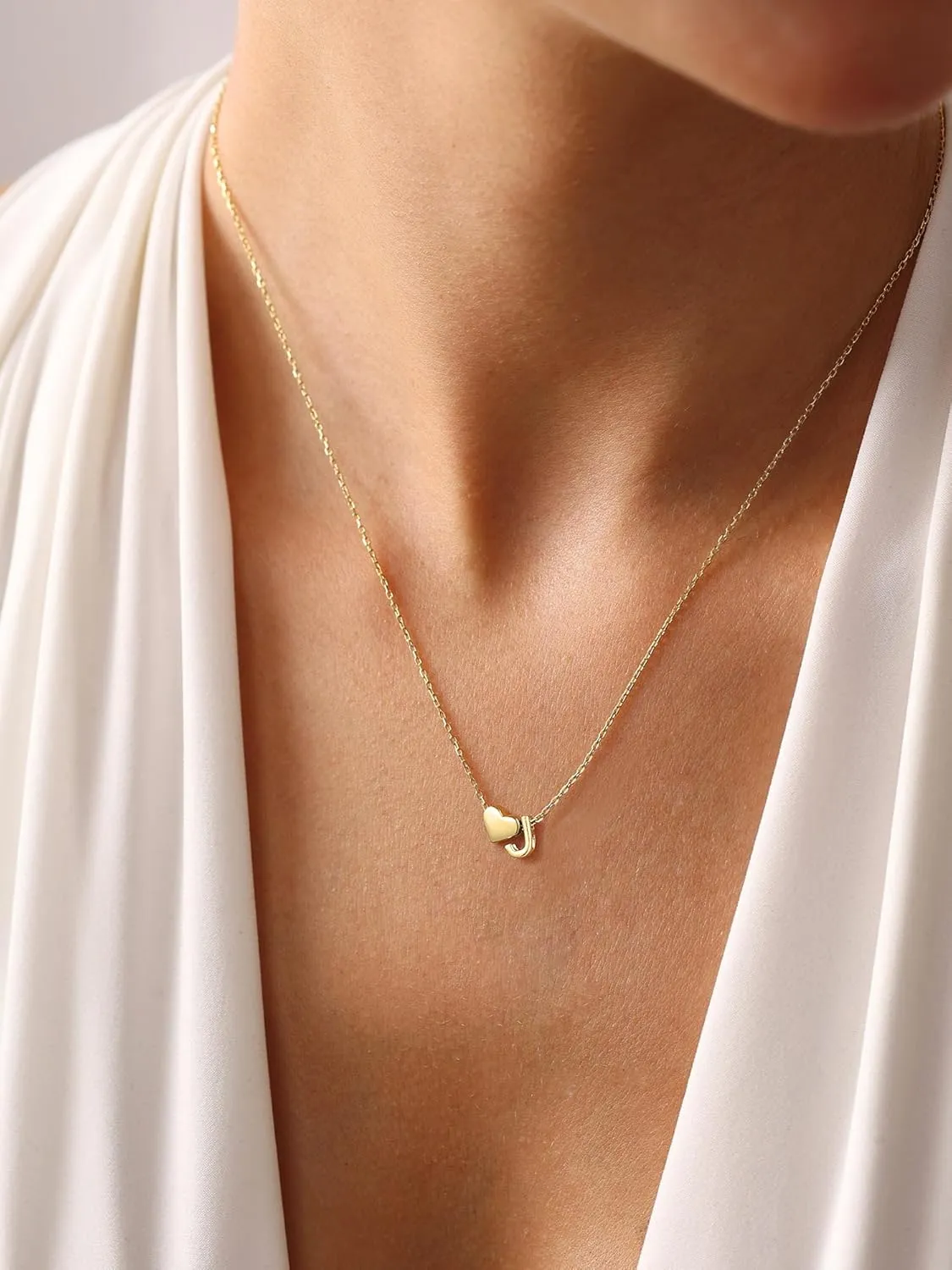 ChicSilver Initial Necklaces for Women Personalized Letter Necklace Dainty alphabet Heart Necklace for Women (with Gift Box)