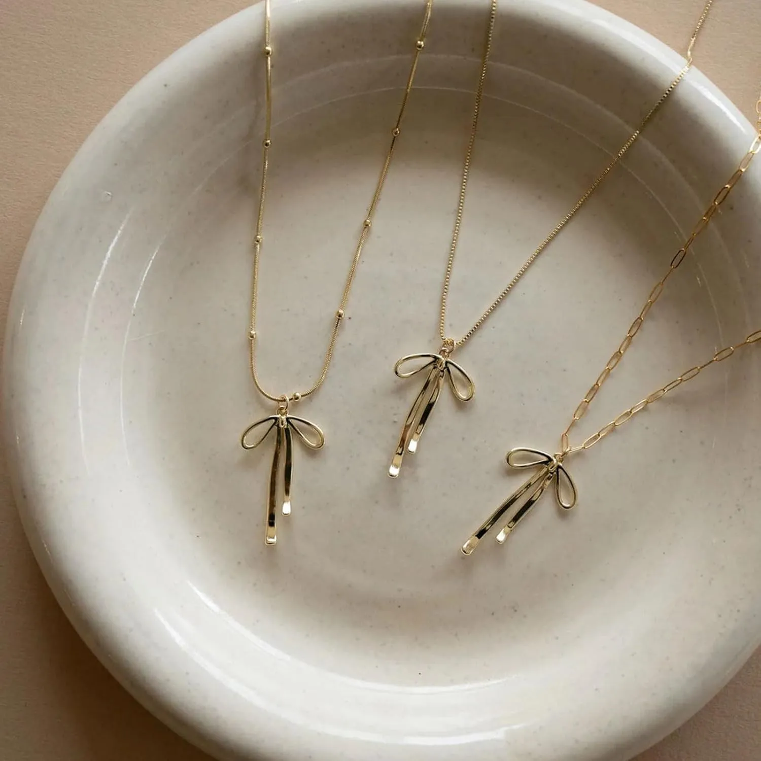 Choistily Bow Necklace Dainty Gold Pendant Necklaces for Women Bow Charm Jewelry Bow Themed Gifts for Friends Trendy Necklace for Women 2025