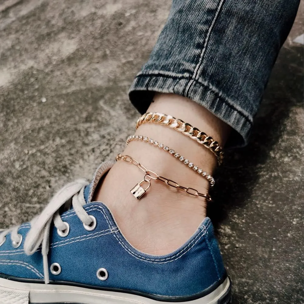 CJIAYUJEW Gold Ankle Bracelets Layered Adjustable Cuban Link Waterproof Arrow Heart Butterfly Chain Lock Anklets Set Summer Beach Foot Jewelry Gift for Women