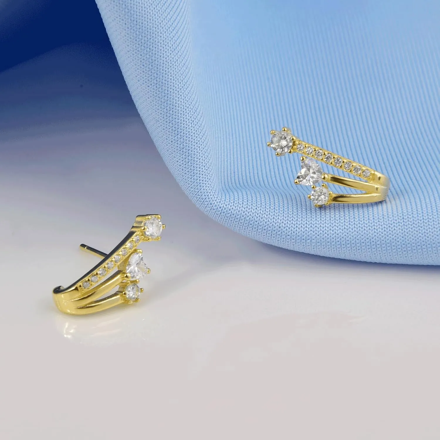 Claw Earrings for Women 925 Sterling Silver Cubic Zirconia Cuff Earrings Piercings Minimalist Claw Huggie Studs