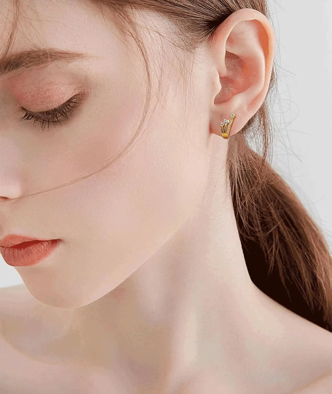Claw Earrings for Women 925 Sterling Silver Cubic Zirconia Cuff Earrings Piercings Minimalist Claw Huggie Studs