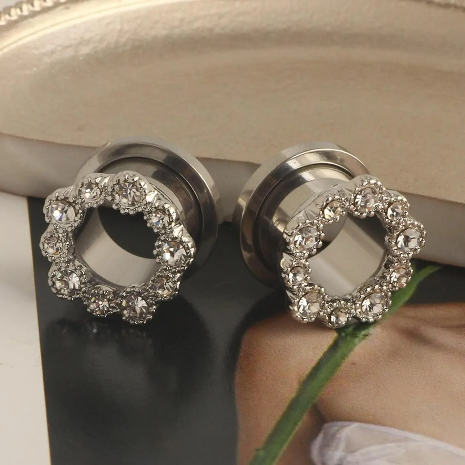 Epinki Ear Tunnels, 1 Pair Stainless Steel Women Ear Gauges with White Round Cubic Zirconia Piercing Jewelry
