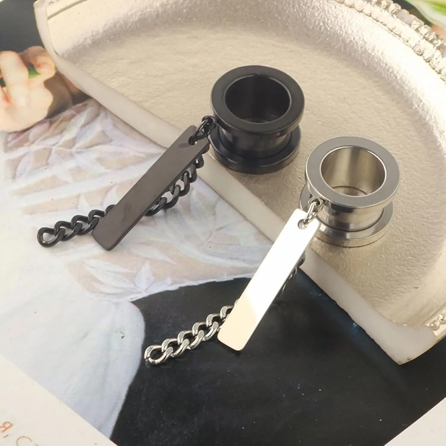 Epinki Stainless Steel Tunnels for Ears, 1 Pair Women and Men Ear Gauges Round with Chain and Rectangle Pendant