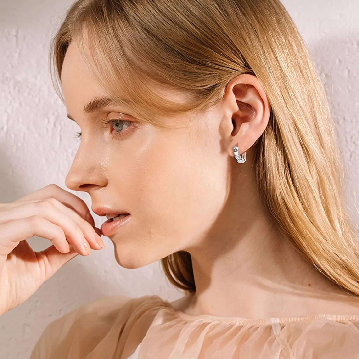 Florideco Hypoallergenic Earrings for Girls Surgical Steel Screw Back Stud Earrings for Toddlers Small Hoops Huggie Earrings for Teens Cute Little Girls Earrings for Kids(over 4 years old)