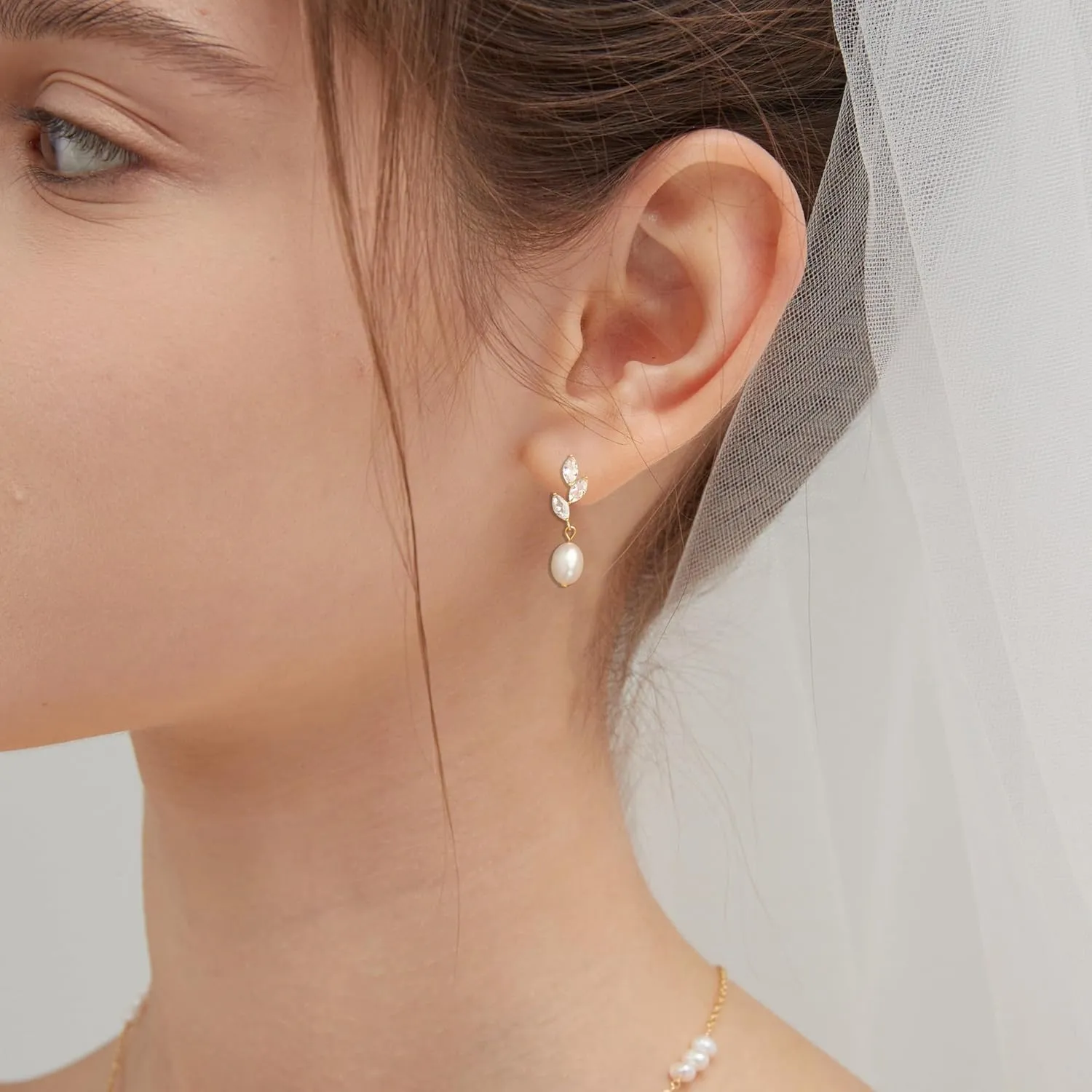 Gold Earrings for Women,14k Gold Plated Pearl Drop Earring Dainty Gold Bridal Prom Earrings Small Cute Stud Earring Wedding Dangle Earrings for Women Trendy Prom Bride Jewelry Gifts