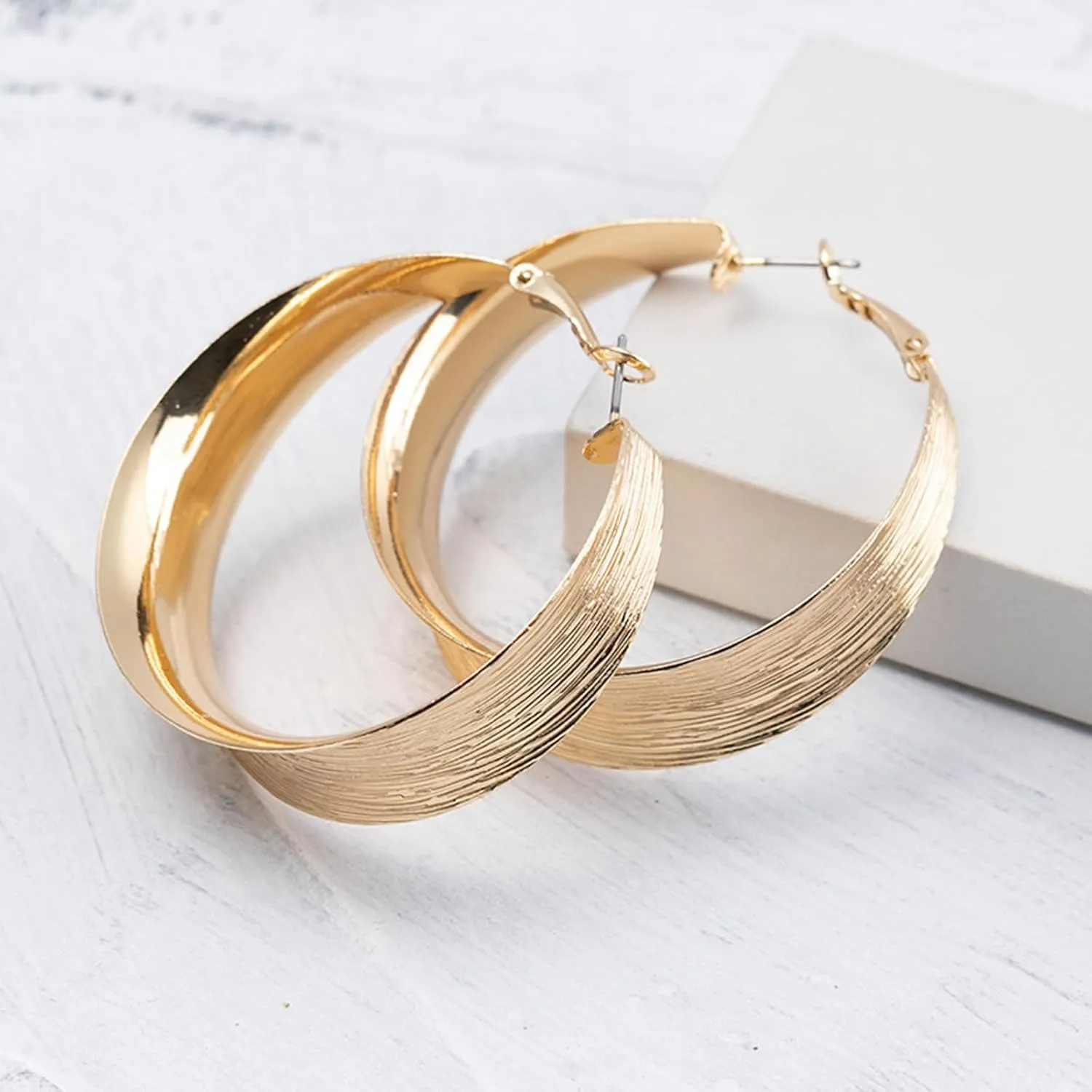 Hoop Earrings for Women Wide Hoop Earrings Large Big Flat Huggie Hoops Earrings Trendy Chunky Hoops Earrings Statement Earrings Jewelry for Women