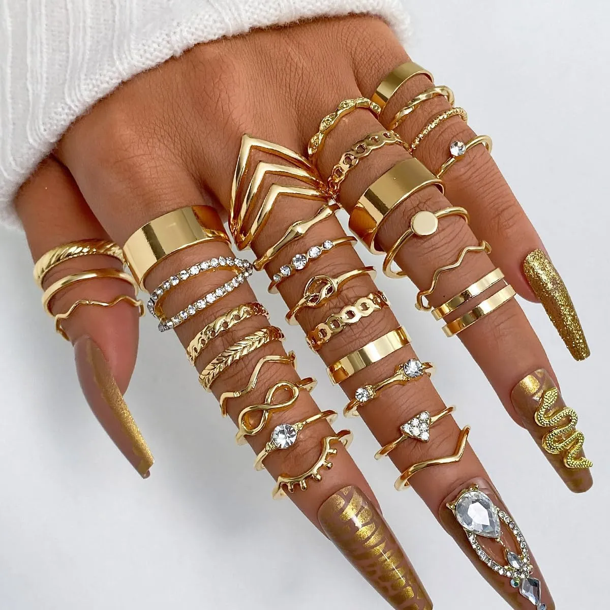 KISS WIFE Gold Knuckle Rings Set for Women, Dainty Simple Trendy Cute Stackable Finger Rings Pack, Perfect for Stacking Layering on Thumb and Knuckle, Mixed Size, Jewelry Gift
