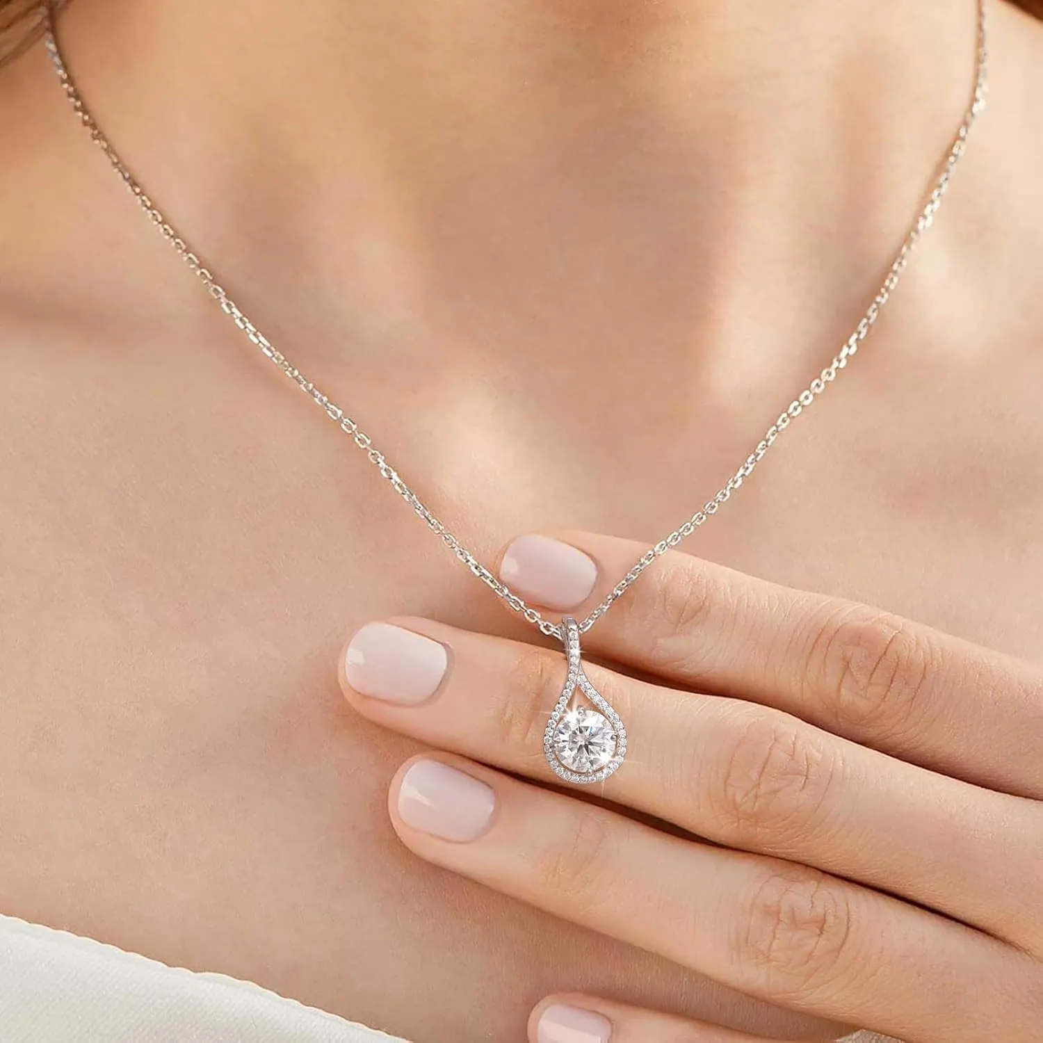 Moissanite Necklace Gift for Women, 925 Sterling Silver 18K White/Yellow Gold Plated 0.5-6.0CT Moissanite Pendant for Her, Anniversary Day, Birthday, Wedding - to My Wife, Mom