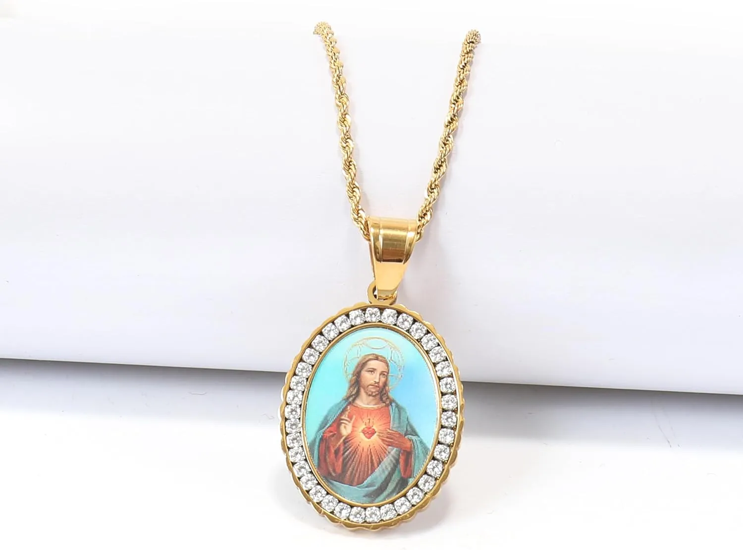 Nazareth Store Lenticular 3D Photo Flip Pendant Necklace Holy Mary, Jesus Flipping Images Iced Out Jewelry for Women Men Catholic Gifts