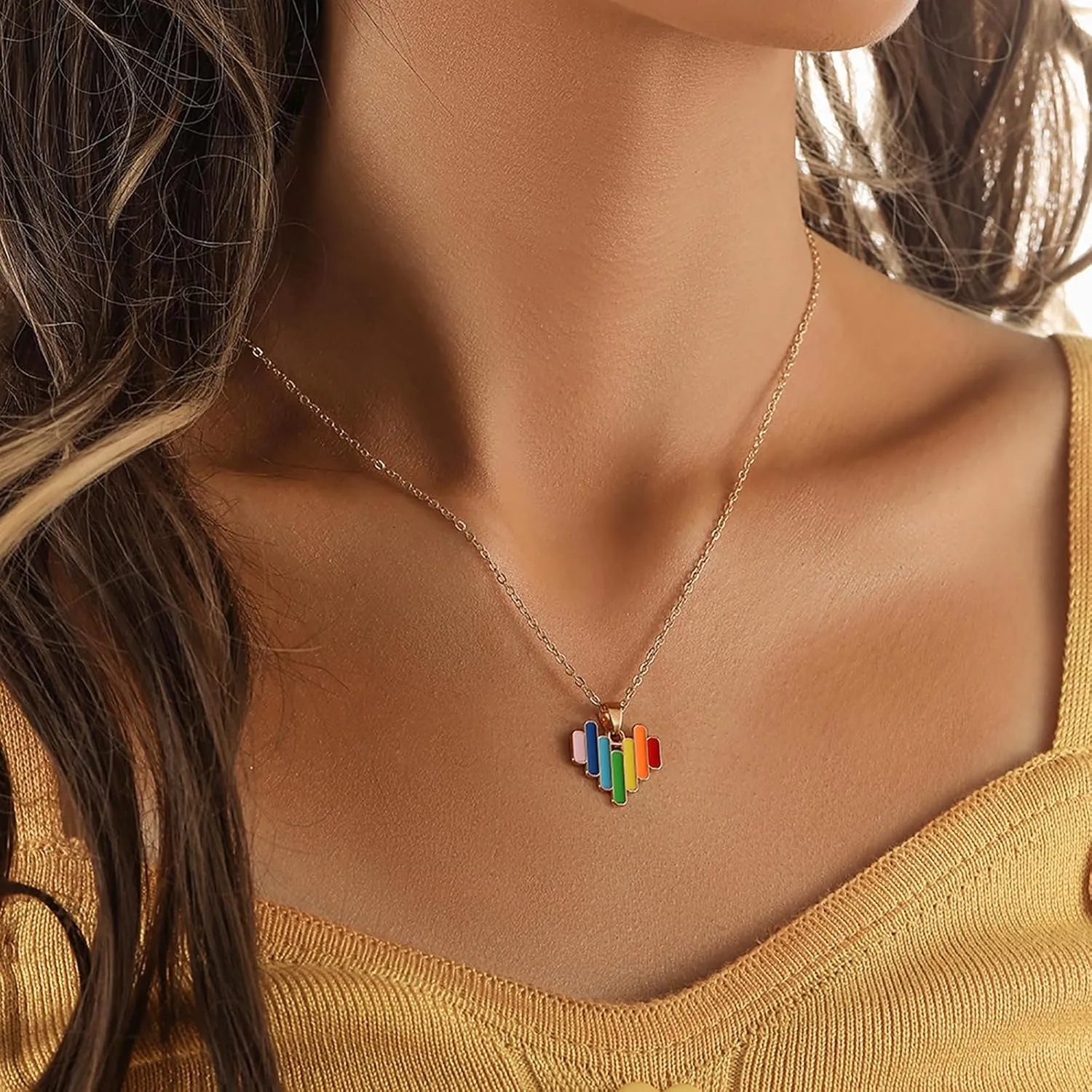 Rainbow Pride Necklace Rainbow Heart Shape Pendant Necklace for Men Women Gay Lesbian Couple LOVE WINS Charm Chain Necklaces Pride Month LGBT Parade Jewelry Gift