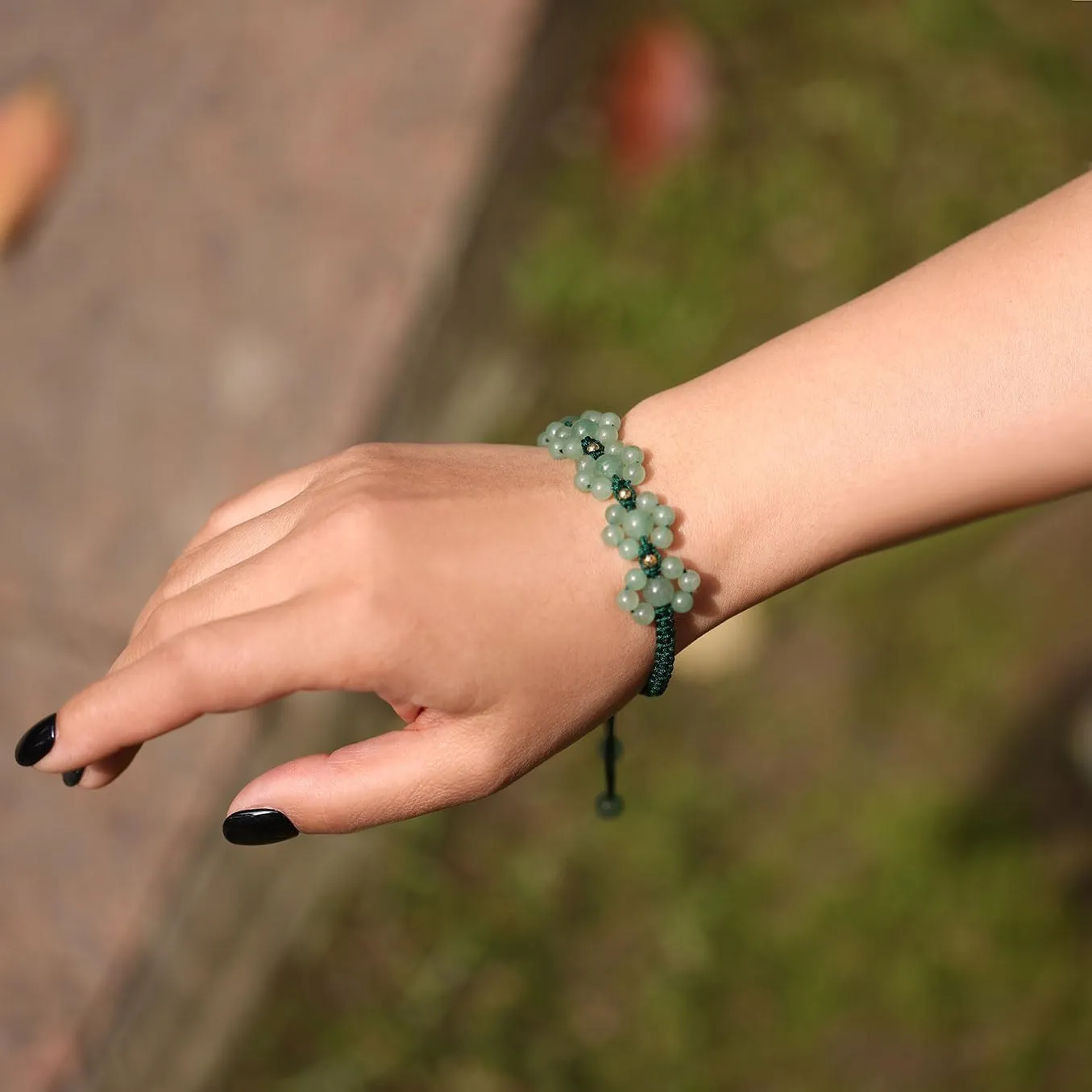 Real Agate Beaded Bracelets Handmade Flower Shape Woven Crystals and Gemstone Energy Friendship Bracelet for Women Jewelry Gifts