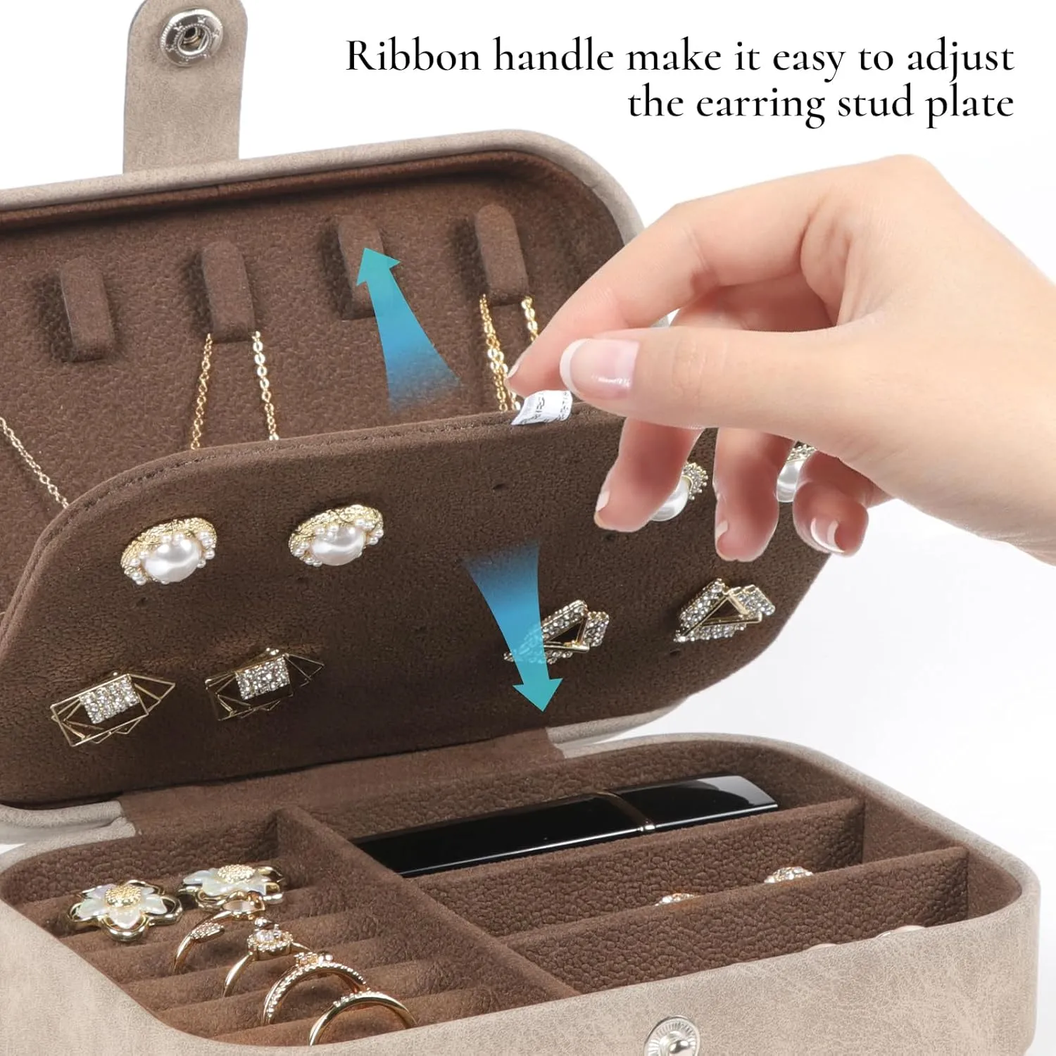 Travel Jewelry Box, PU Leather Small Jewelry Organizer for Women Girls, Portable Mini Travel Case Display Storage Holder Boxes for Stud Earrings, Rings, Necklaces, Bracelets (Brown)
