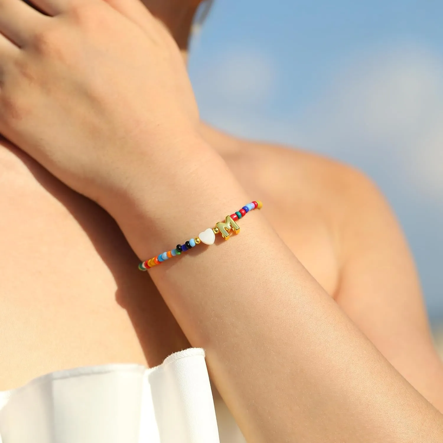 Turandoss Colorful Beaded Letter Bracelets for Girls Gifts - Gold Initial A-Z Bracelets for Teen Girl Women, Gold Charm Bracelet Jewelry for Teen Girls Women