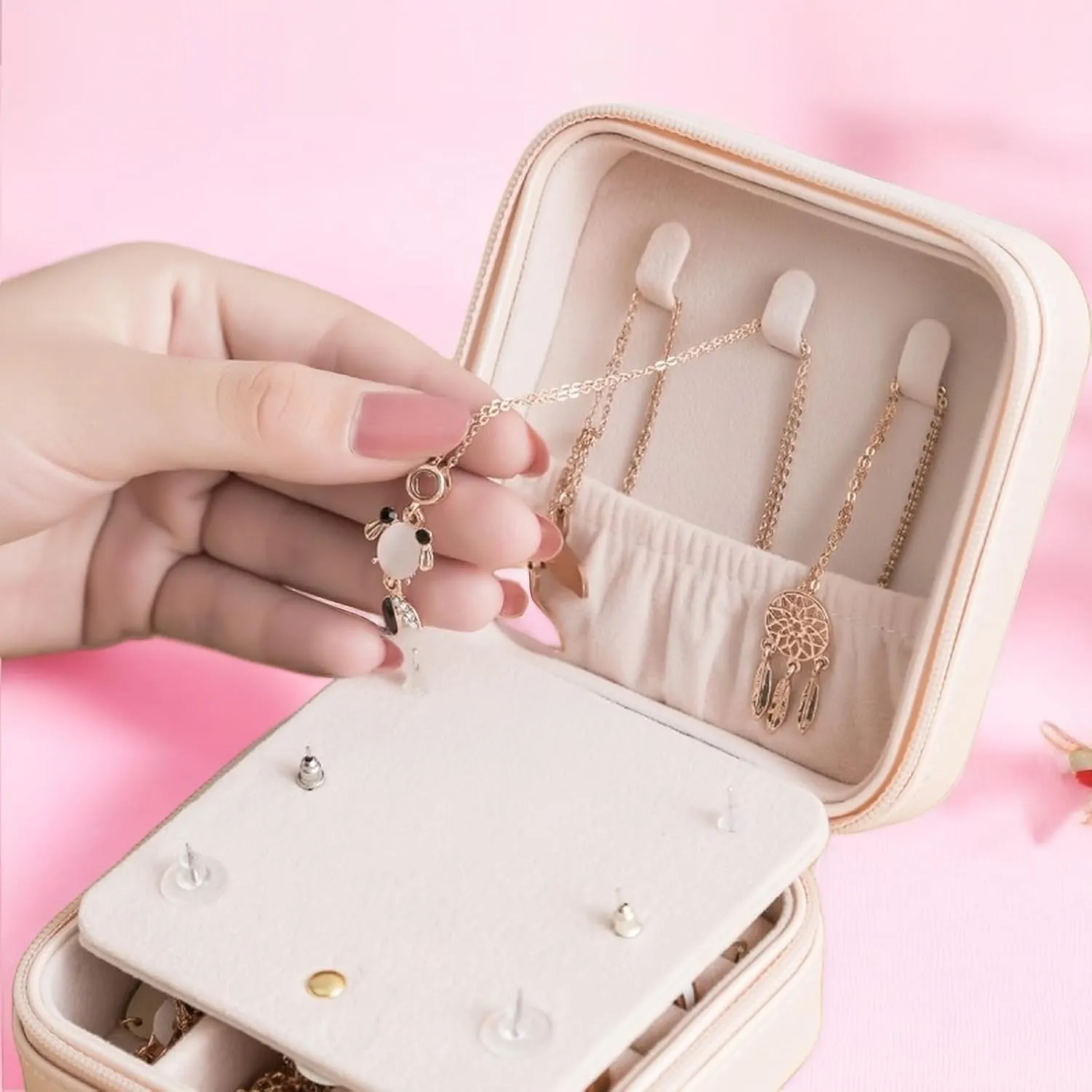 Valentines Gifts for Women Jewelry Box Travel Jewelry Case Earrings Necklace Ring Holder Jewelry Organizer with Mirror PU Leather Travel Essentials for Teen Girls Mom Birthday Gift (Q)