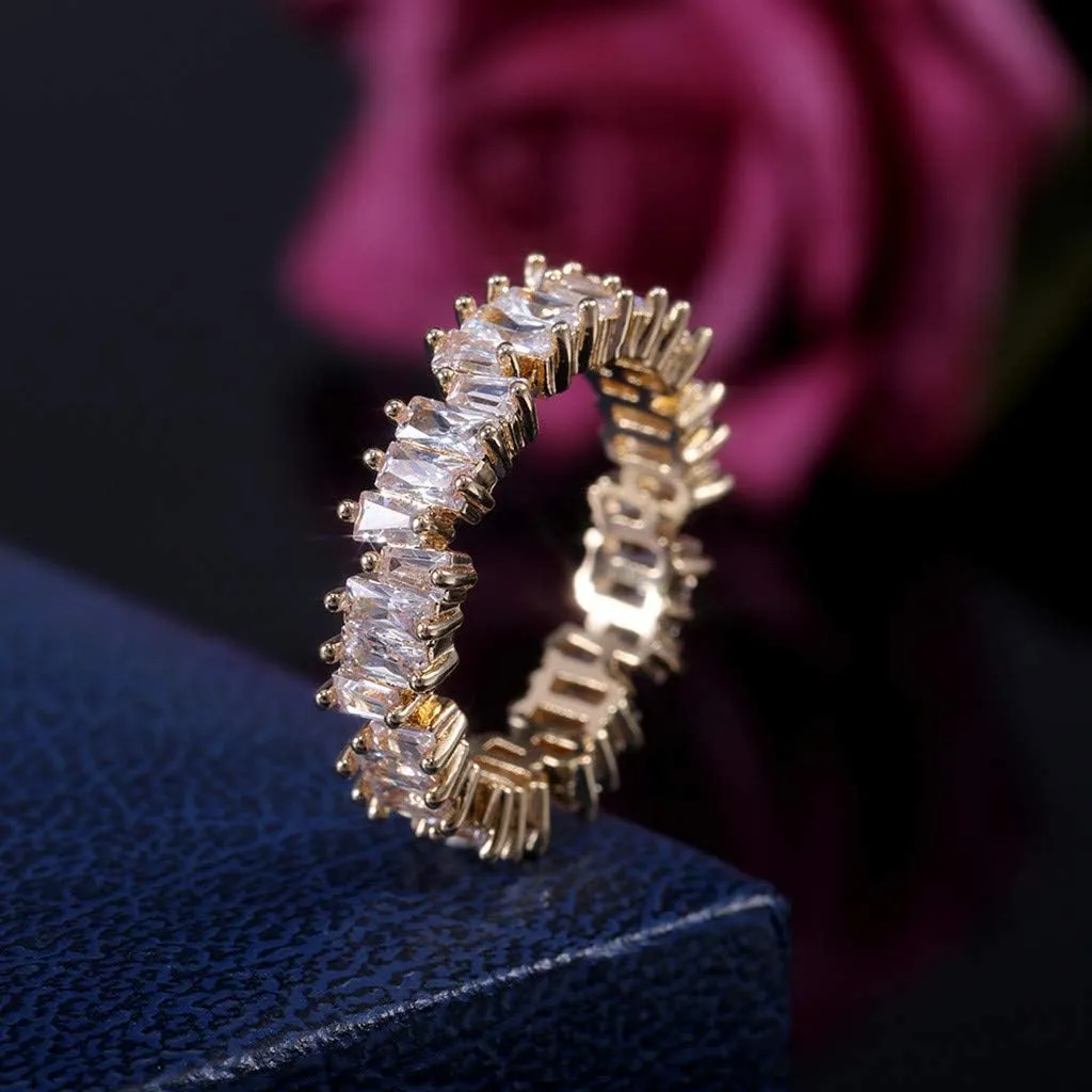 Womens Luxury Rings, Retro Simple Metal Irregular Vertical Bar Zircon Couple Ring Jewelry Gift for Girlfriend Mother